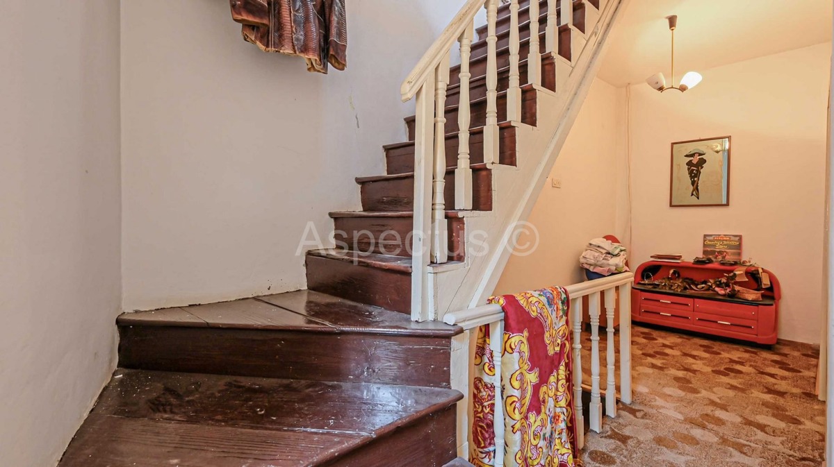 Dignano, Casa in pietra per vivere e lavorare, Istria