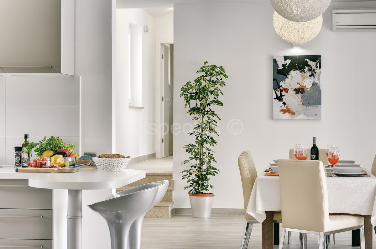 Autentična kamena kuća s bazenom,pogled more, Medulin | Istra