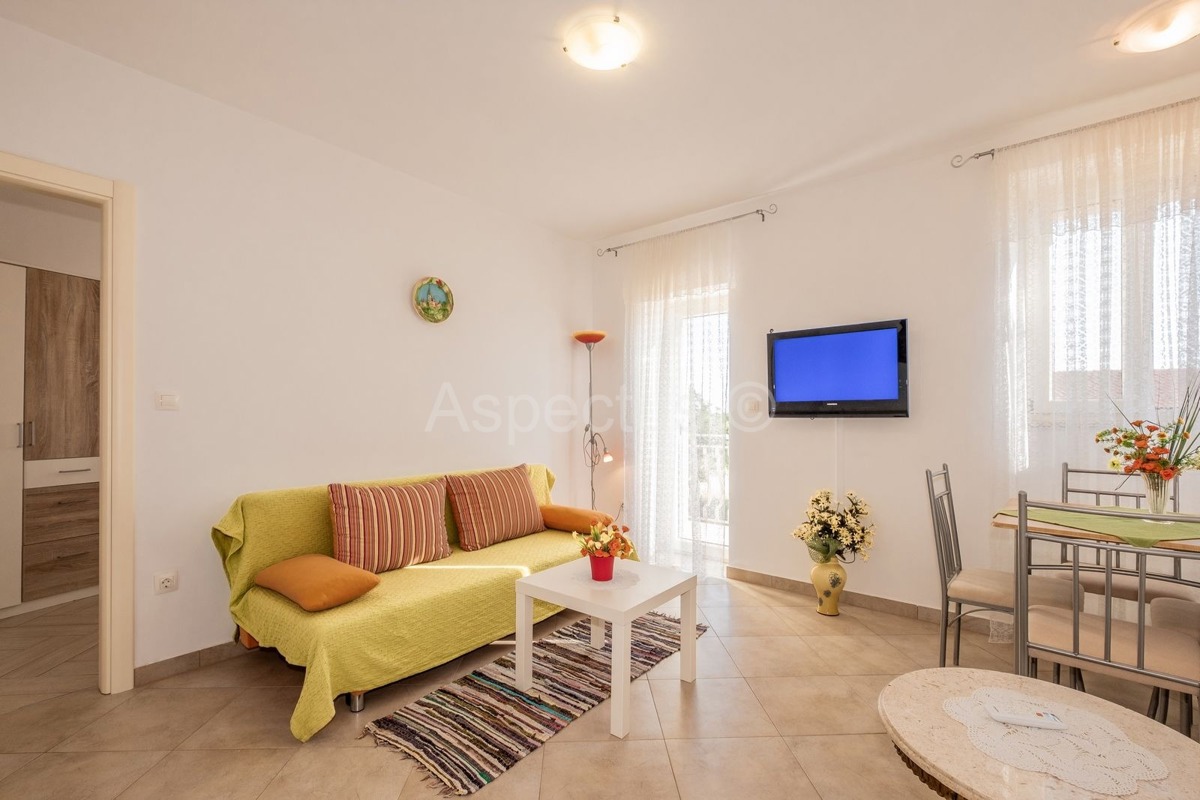 Apartmanska kuća,6 apartmana,pogled more,bazen, Vodnjan-Dignano