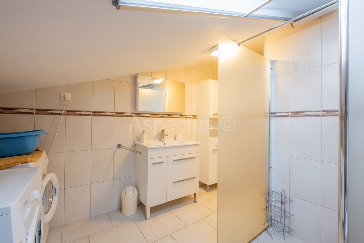 Apartmanska kuća,6 apartmana,pogled more,bazen, Vodnjan-Dignano