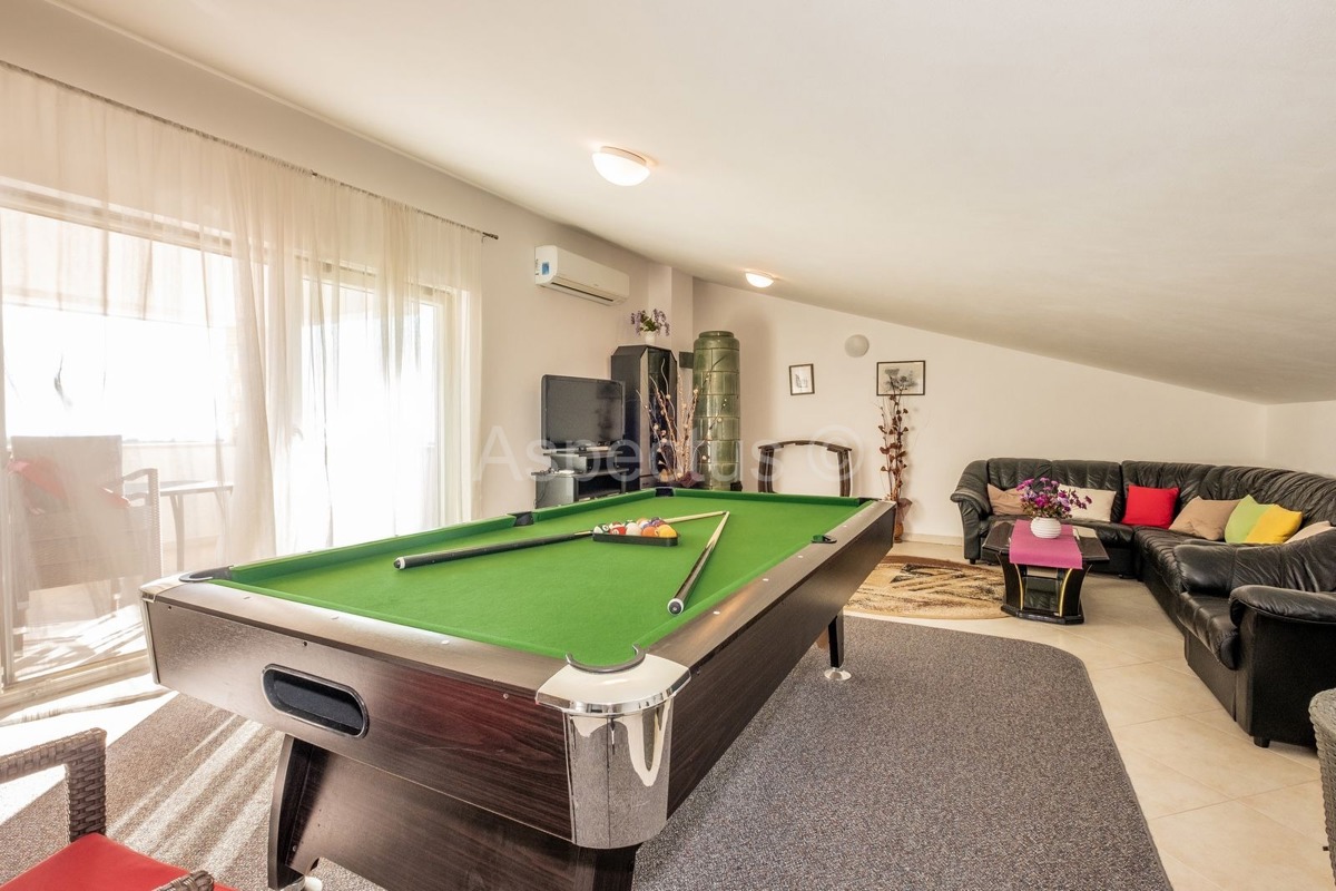 Apartmanska kuća,6 apartmana,pogled more,bazen, Vodnjan-Dignano