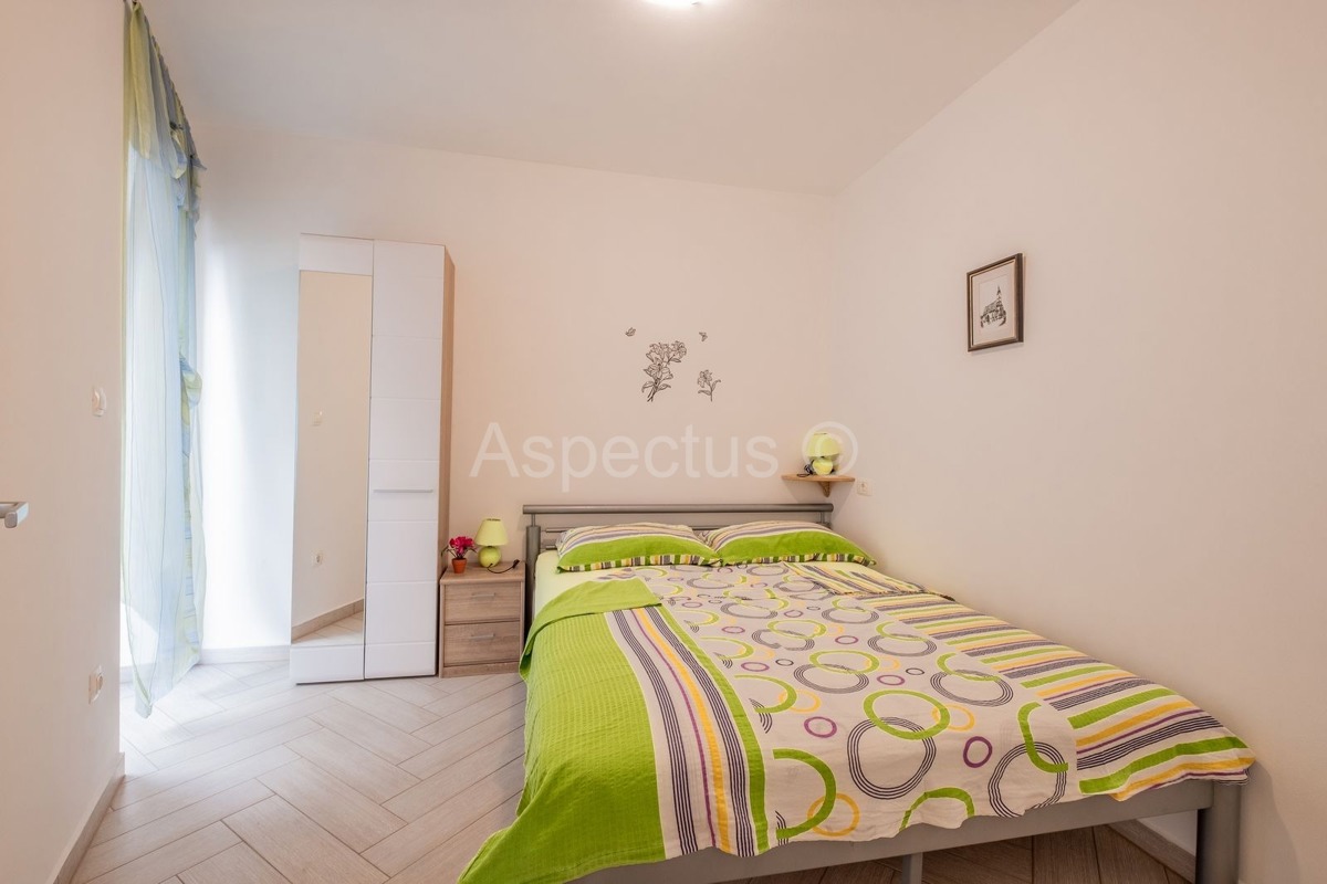 Apartmanska kuća,6 apartmana,pogled more,bazen, Vodnjan-Dignano