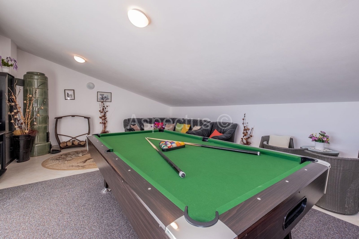 Apartmanska kuća,6 apartmana,pogled more,bazen, Vodnjan-Dignano