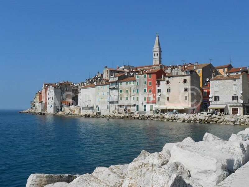 Rovinj, edificio per uffici 1.260,41 m2