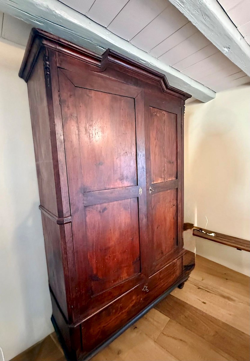 Appartamento splendidamente arredato con vista sul mare a Rovigno