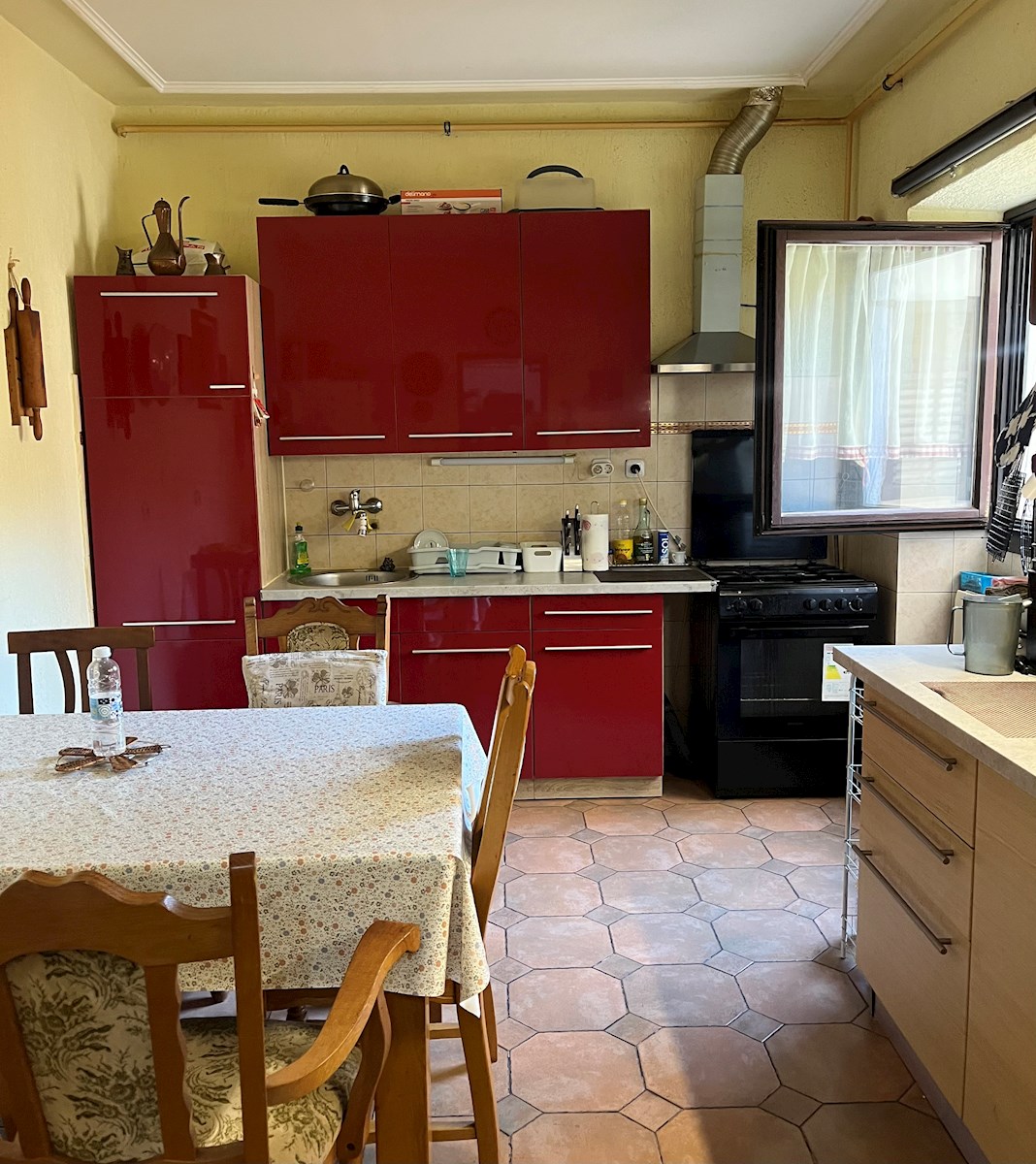 Bellissimo appartamento al primo piano nel centro di Pola