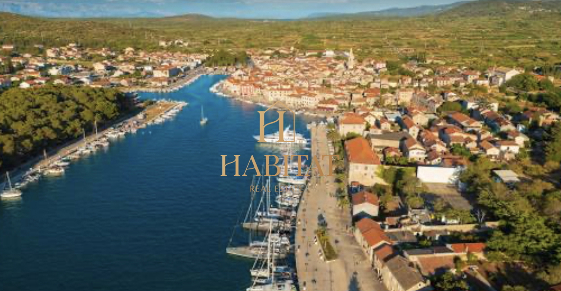 Dalmazia , Hvar , Dol Sv.Ana , casa 46m2 con terreno edificabile 650m2