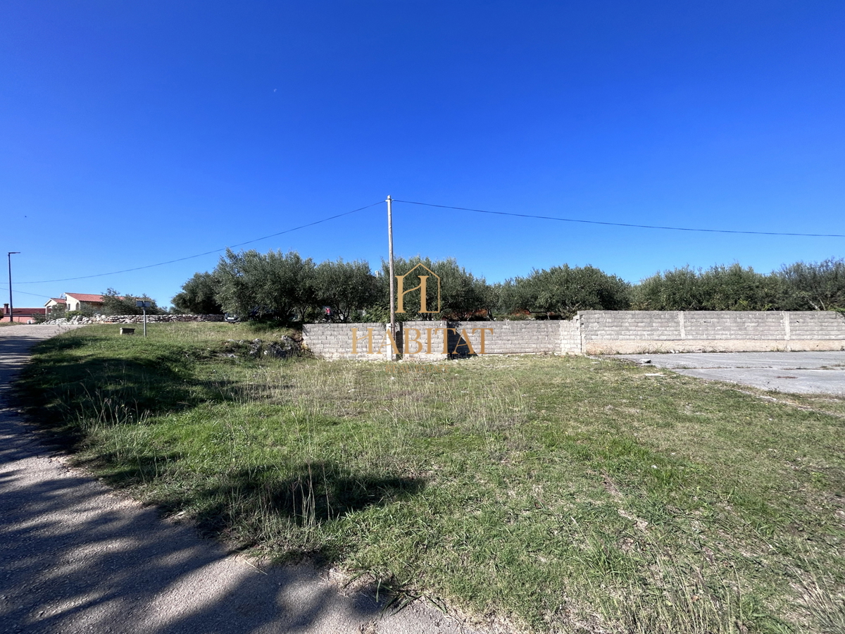 Istria, Kastel, Buie, terreno edificabile 603m2