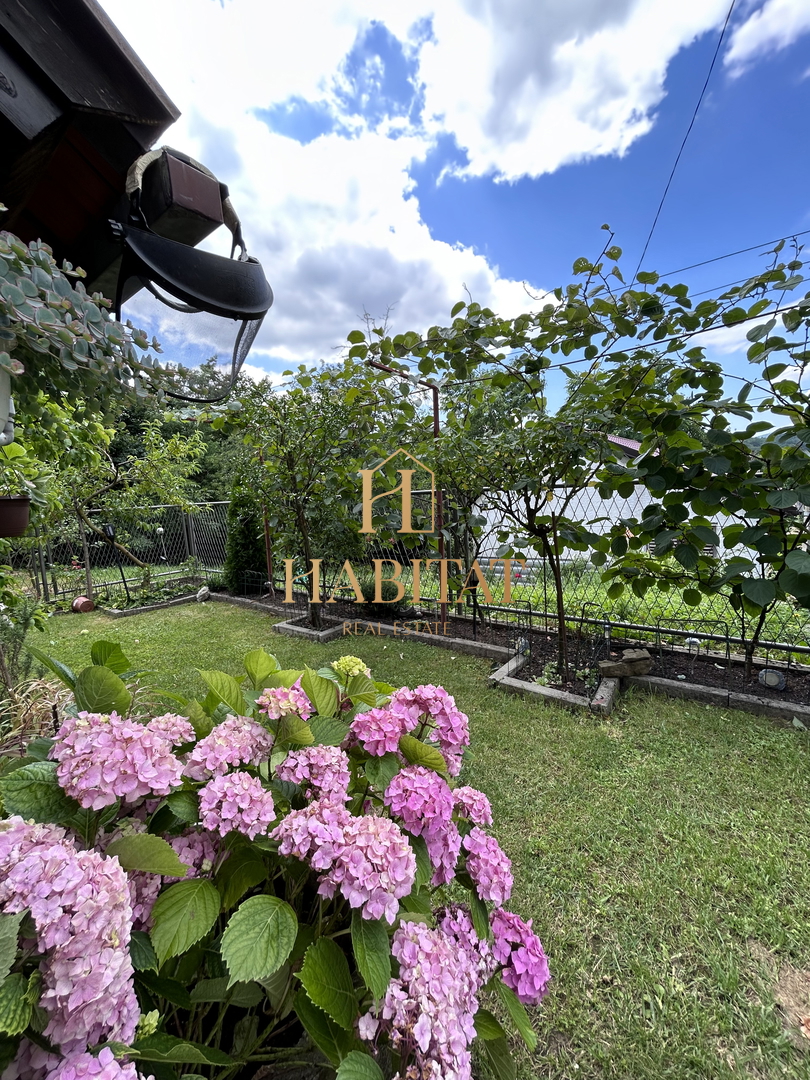 Zagabria, Kustošija, vendita, casa 218m2, 3 appartamenti, 1 monolocale, pozzo