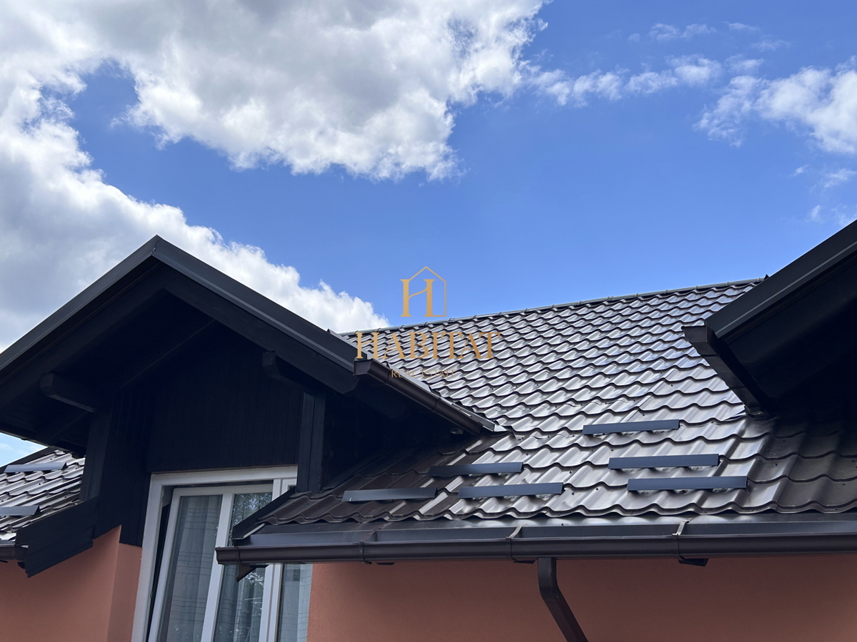 Zagabria, Kustošija, vendita, casa 218m2, 3 appartamenti, 1 monolocale, pozzo