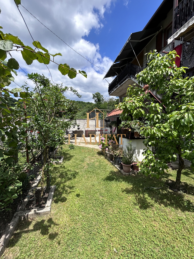 Zagabria, Kustošija, vendita, casa 218m2, 3 appartamenti, 1 monolocale, pozzo