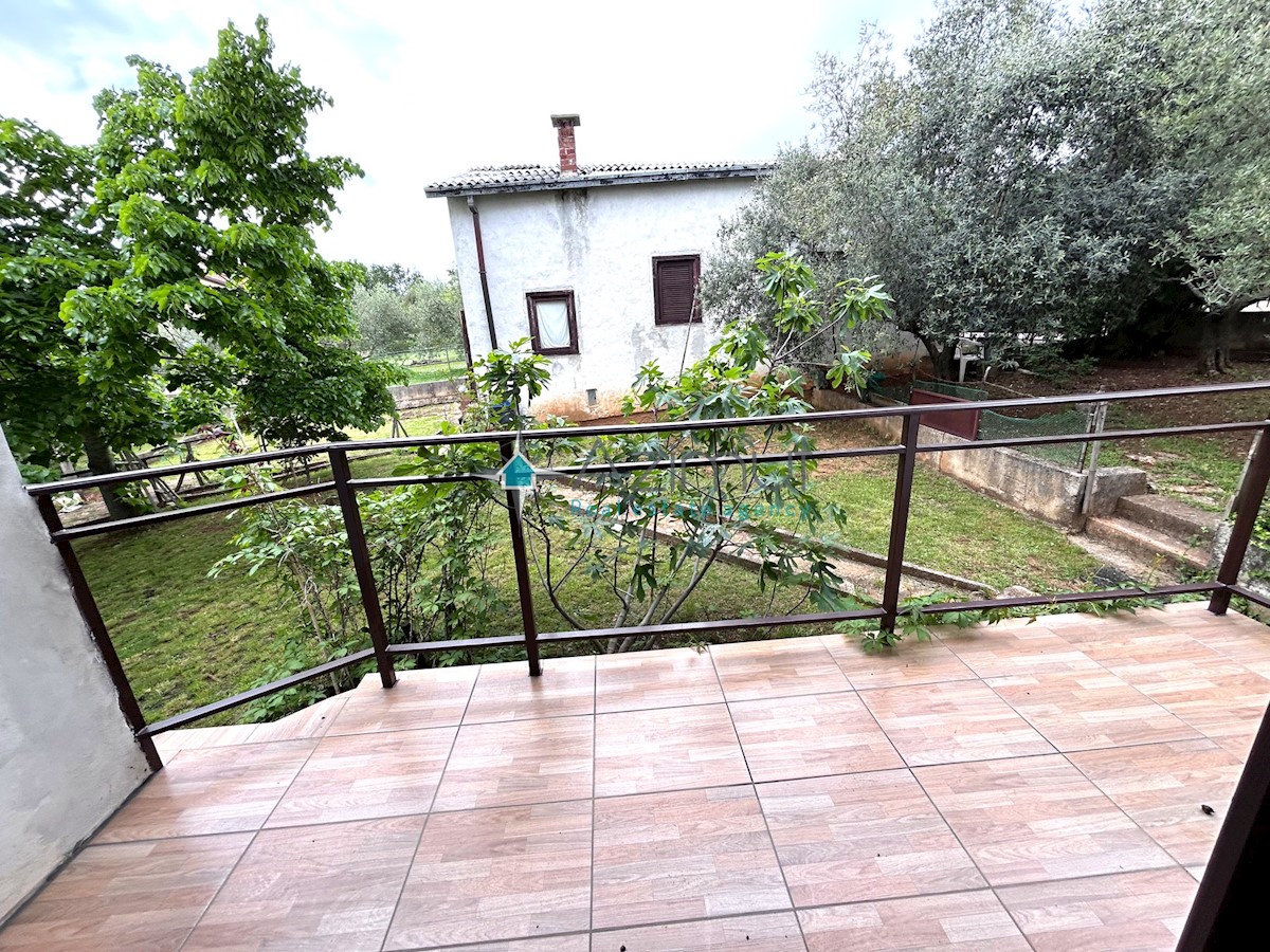 Istria, Umago, Marija Na Krasu, casa 420m2 con terrazze, giardino 1644m2, 2 garage, vista mare