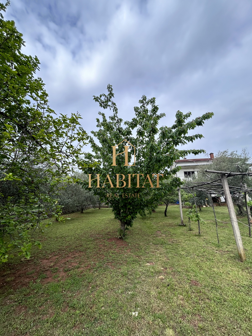Istria, Umago, Marija Na Krasu, casa 420m2 con terrazze, giardino 1644m2, 2 garage, vista mare