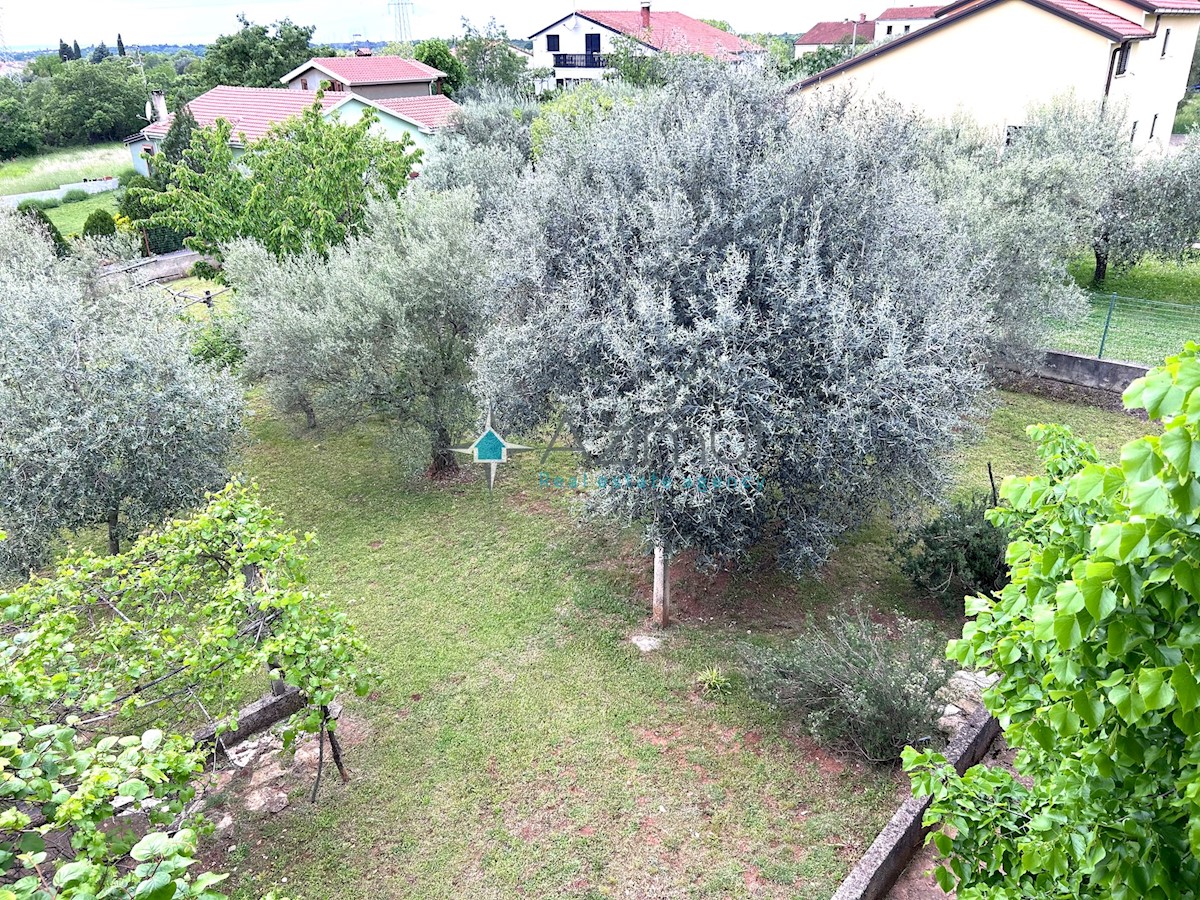 Istria, Umago, Marija Na Krasu, casa 420m2 con terrazze, giardino 1644m2, 2 garage, vista mare