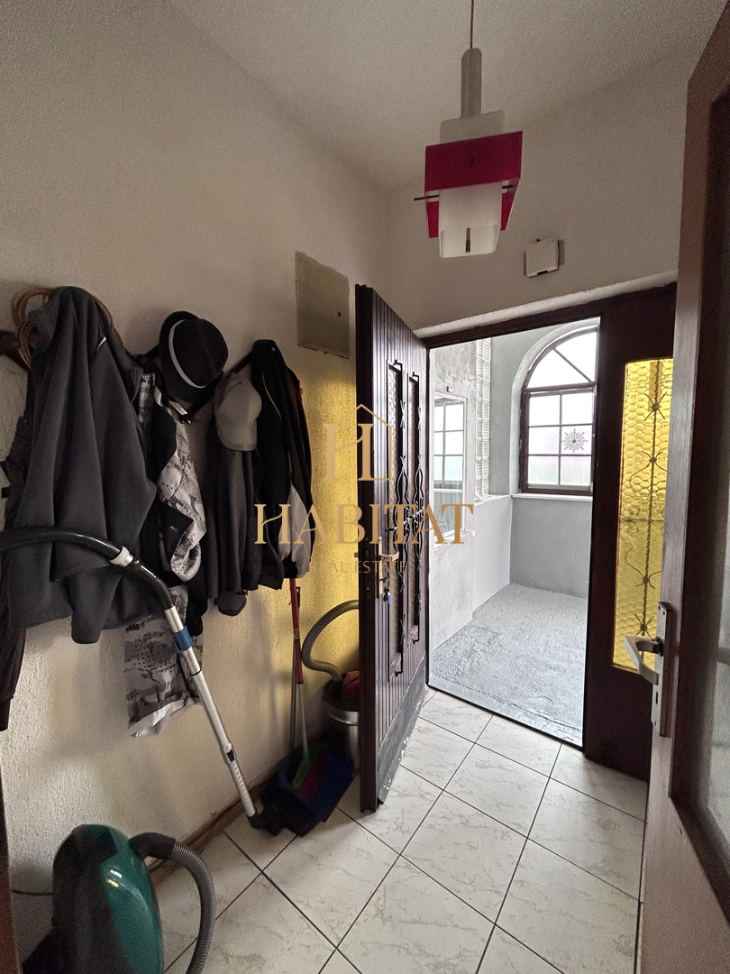 Istria, Umago, Marija Na Krasu, casa 420m2 con terrazze, giardino 1644m2, 2 garage, vista mare