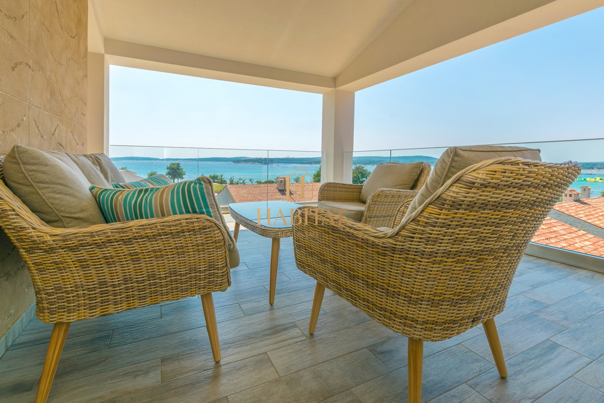 Casa con 3 camere da letto a soli 100 m dal mare, Medolino