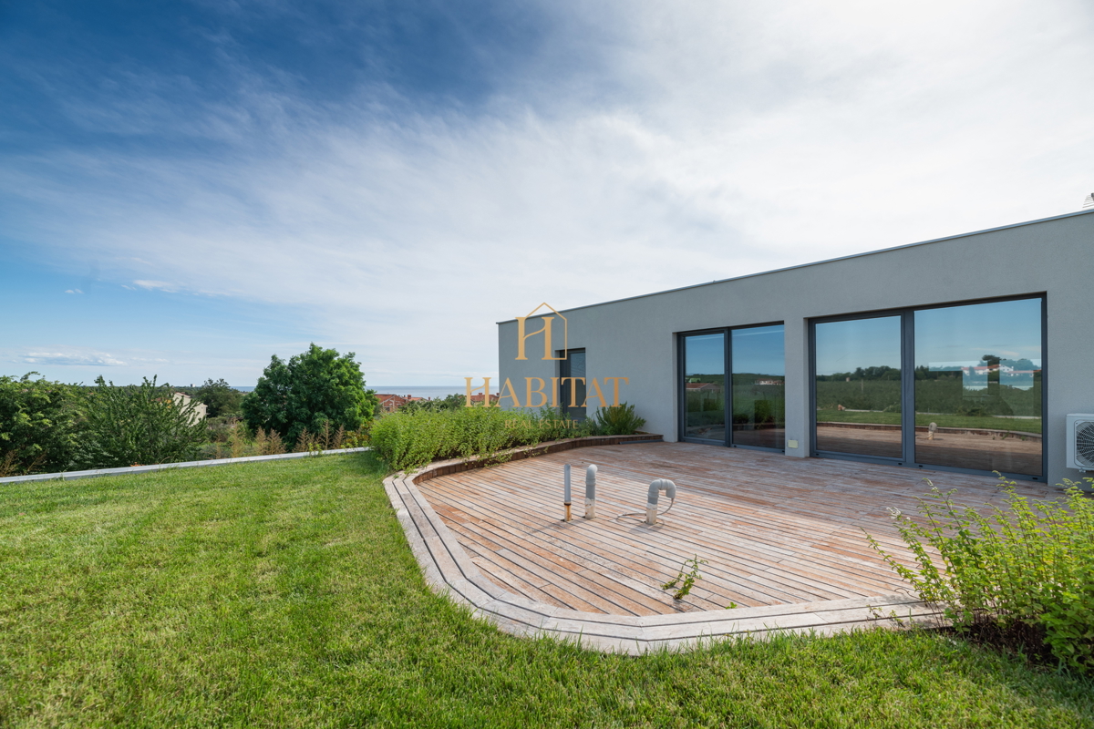 Istra, Zambratija, lussuosa villa di 420m2, 4 camere da letto, 4 bagni, garage.