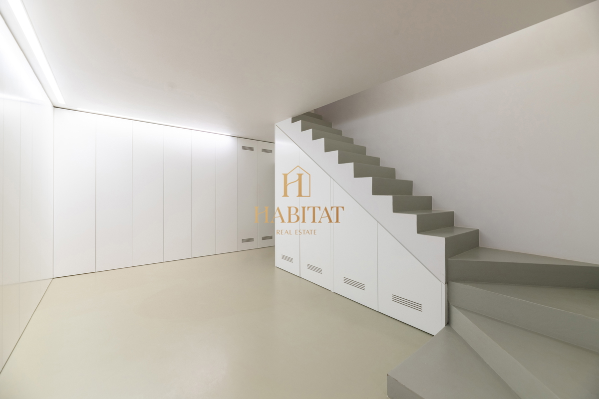 Istra, Zambratija, lussuosa villa di 420m2, 4 camere da letto, 4 bagni, garage.