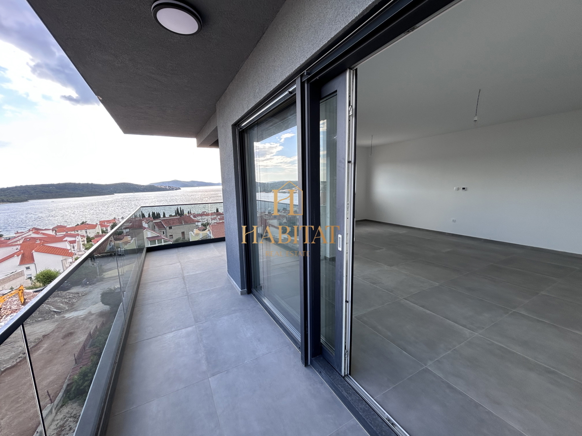 Dalmazia, Okrug Gornji, Attico 147m2, vista mare panoramica, piscina