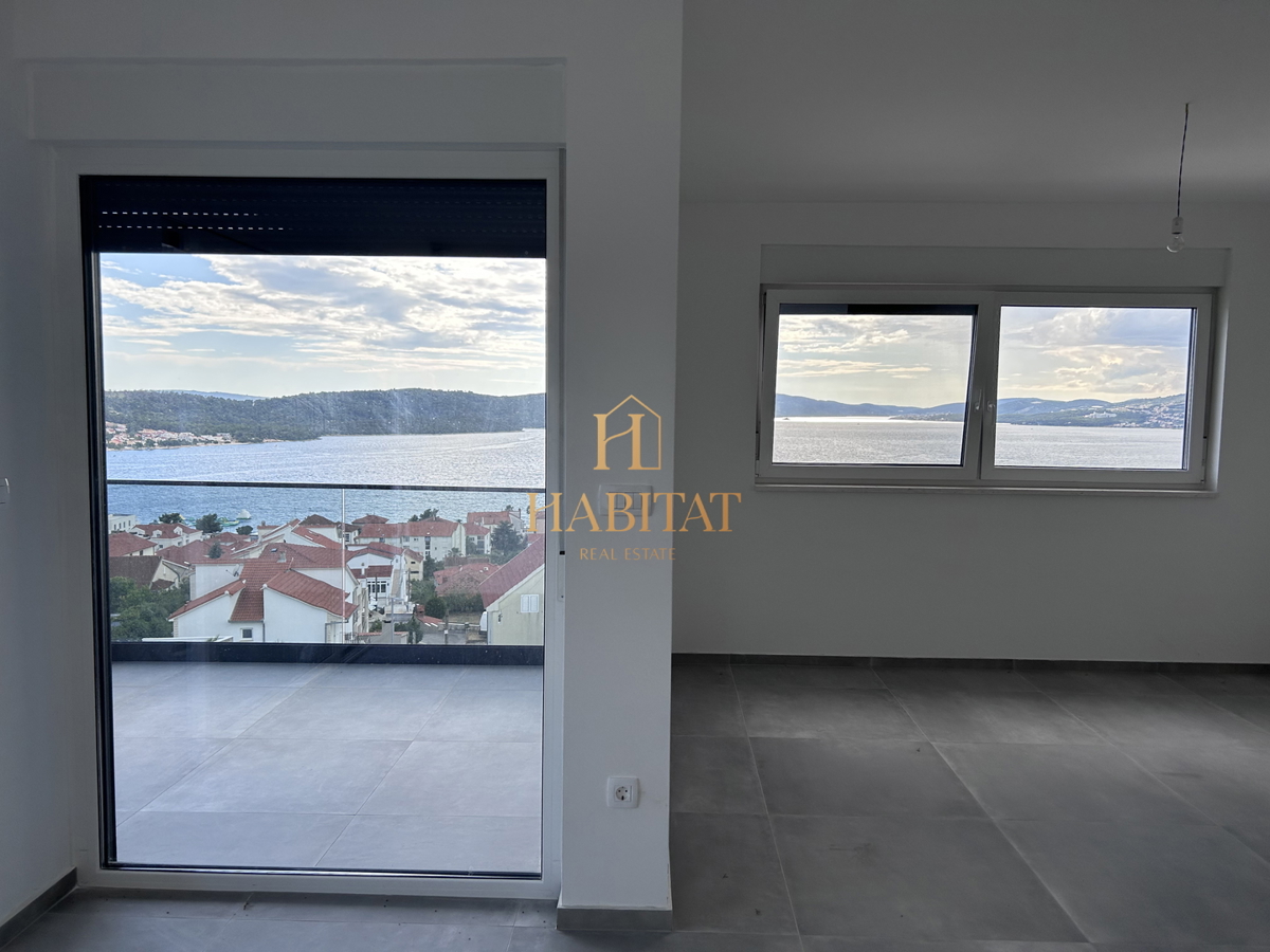 Dalmazia, Okrug Gornji, Attico 147m2, vista mare panoramica, piscina