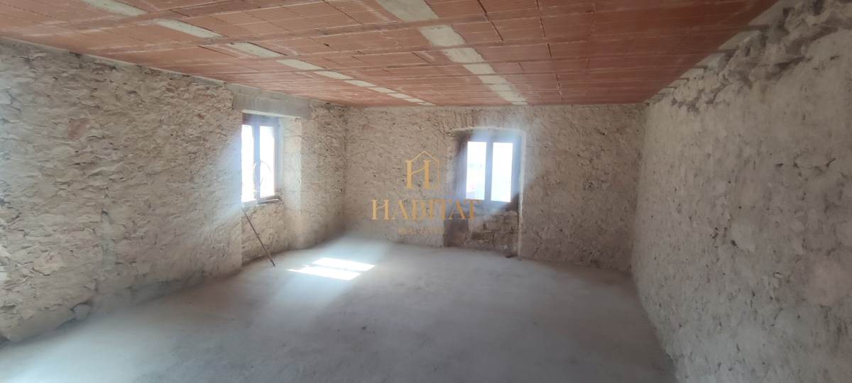 Istria, Verteneglio, casa in pietra da ristrutturare di 80 mq