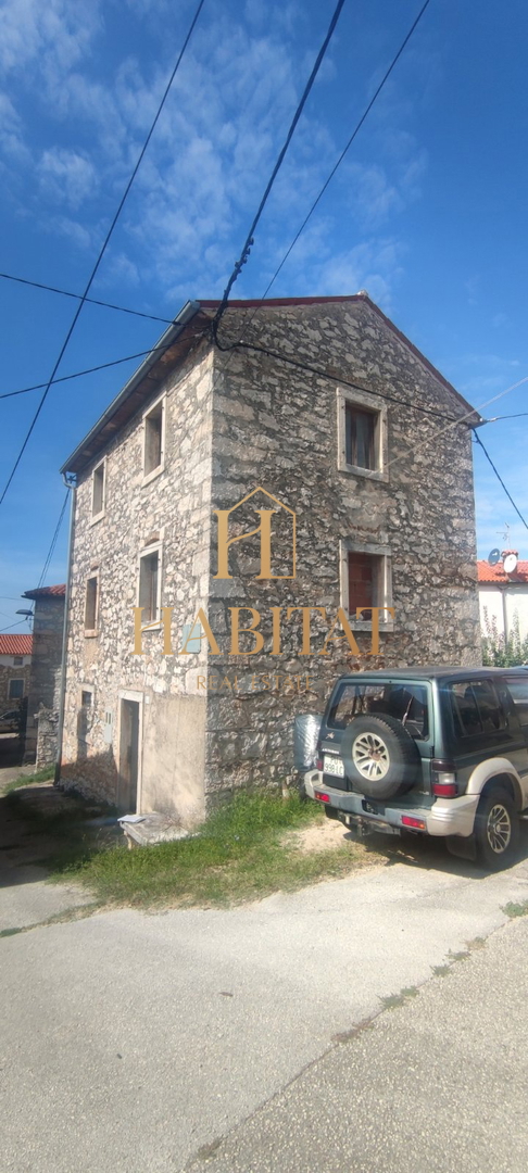 Istria, Verteneglio, casa in pietra da ristrutturare di 80 mq