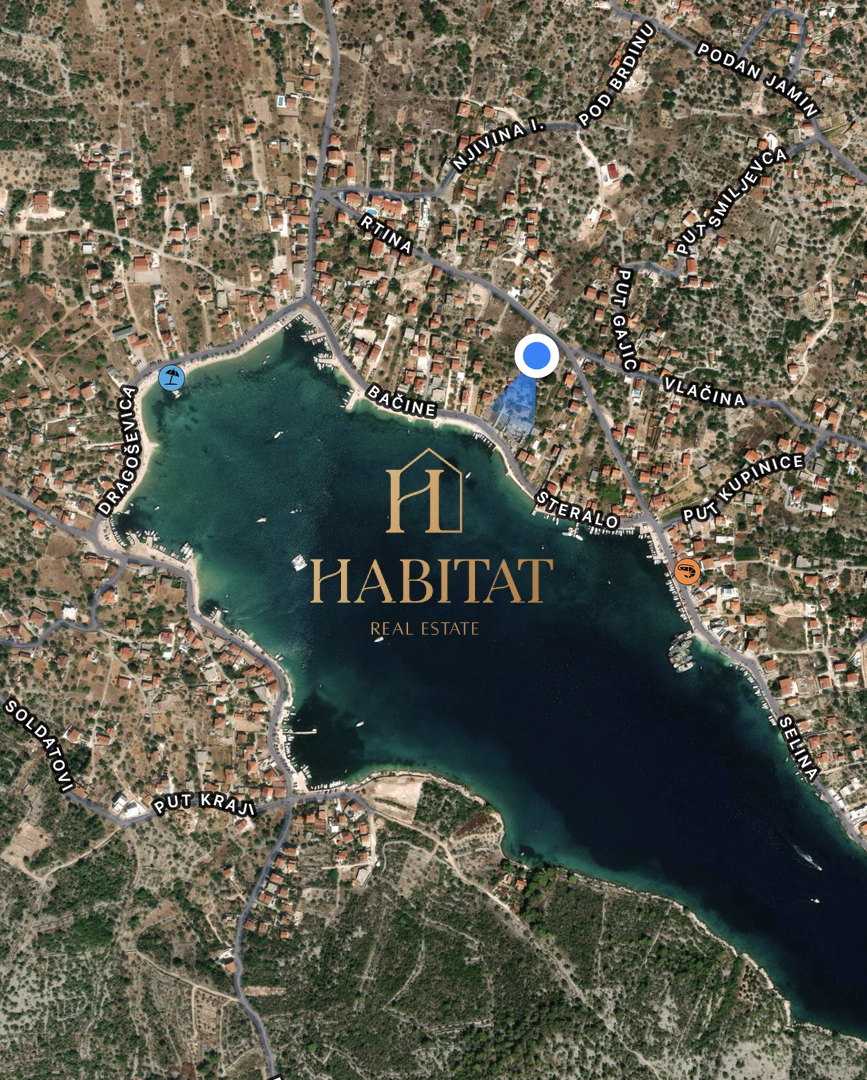 Dalmazia, Vinišće, terreno edificabile 1252m2, vista mare dal primo piano, ottima posizione, 80m dal mare