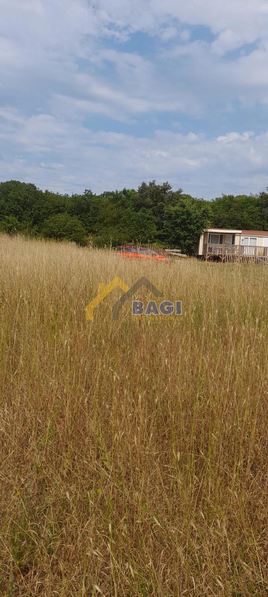 Terreno edificabile 812m2 + terreno agricolo 1368m2 - Loborika