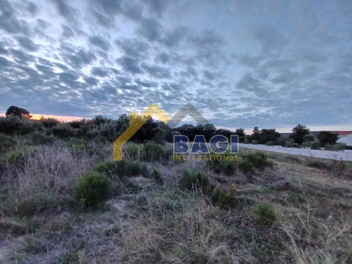 Terreno edificabile Tribunj, 905m2