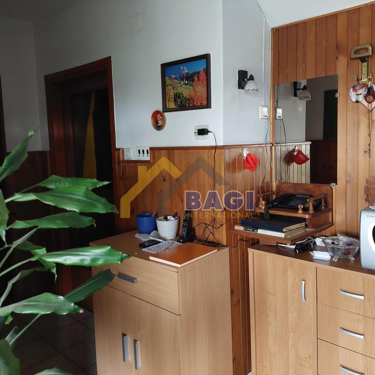 Casa in pietra, taverna e strutture accessorie - dintorni di Gimino