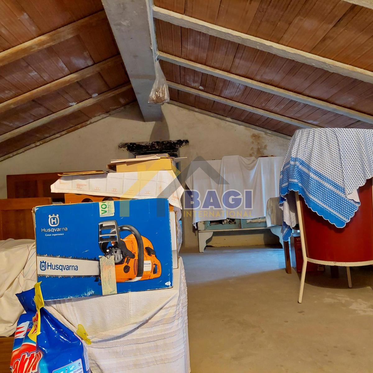 Casa in pietra, taverna e strutture accessorie - dintorni di Gimino