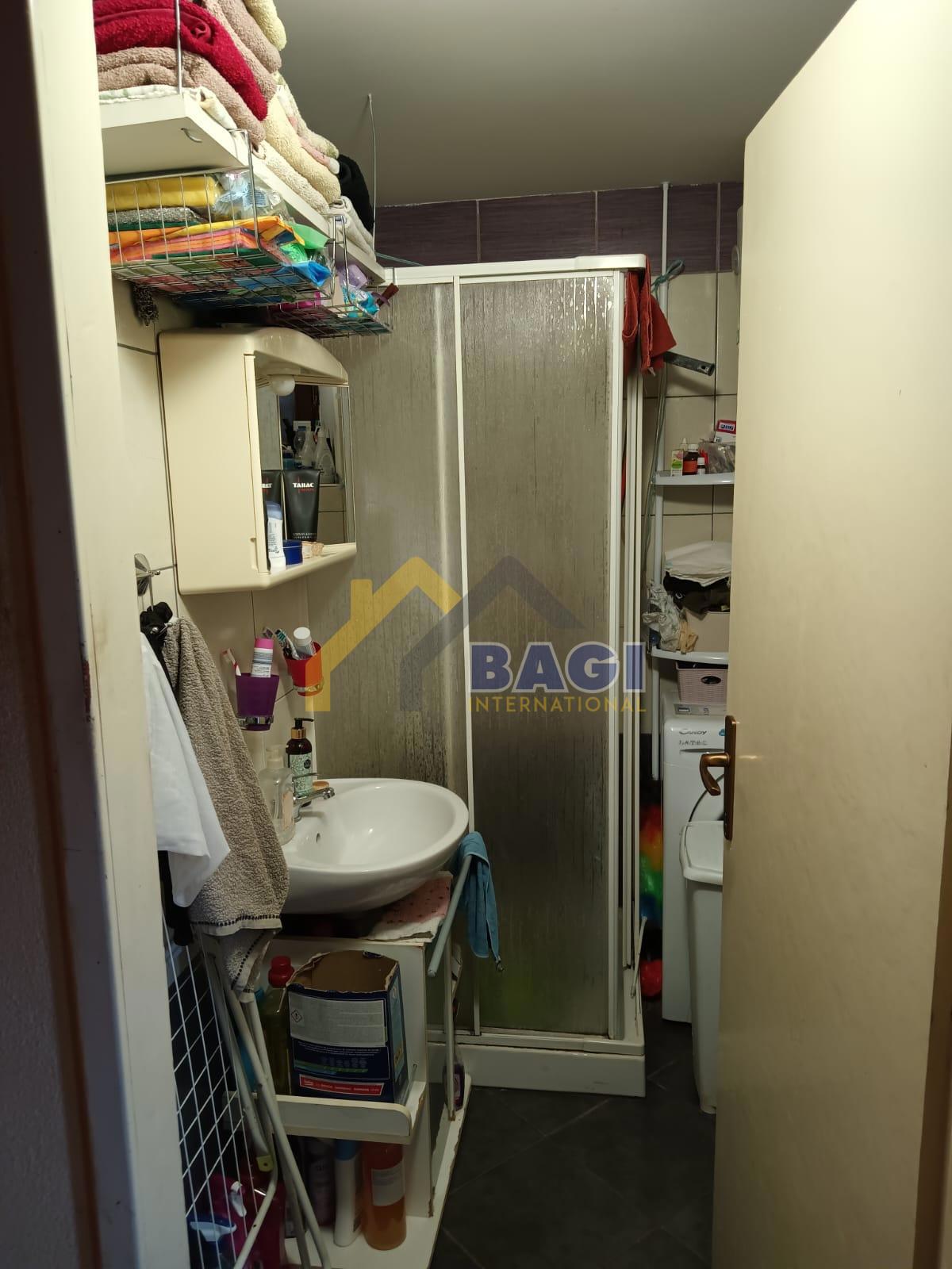 Parenzo-dintorni-Appartamento-casa a schiera rustica in pietra 106m2