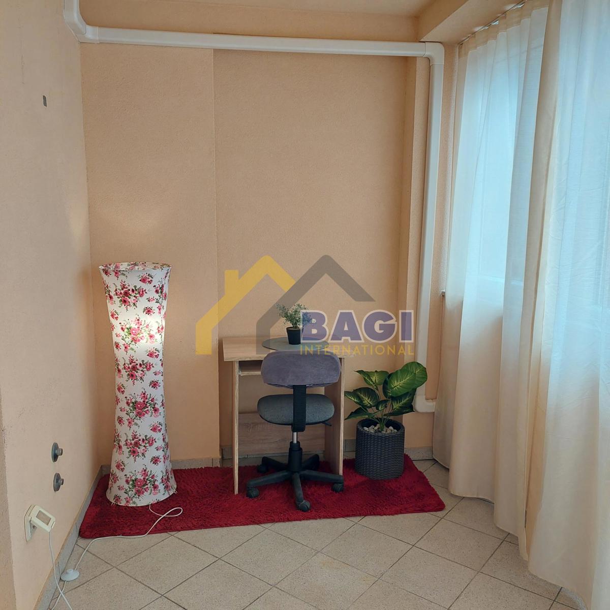 Pola - Appartamento piano terra 61m2 - giardino - parcheggio privato