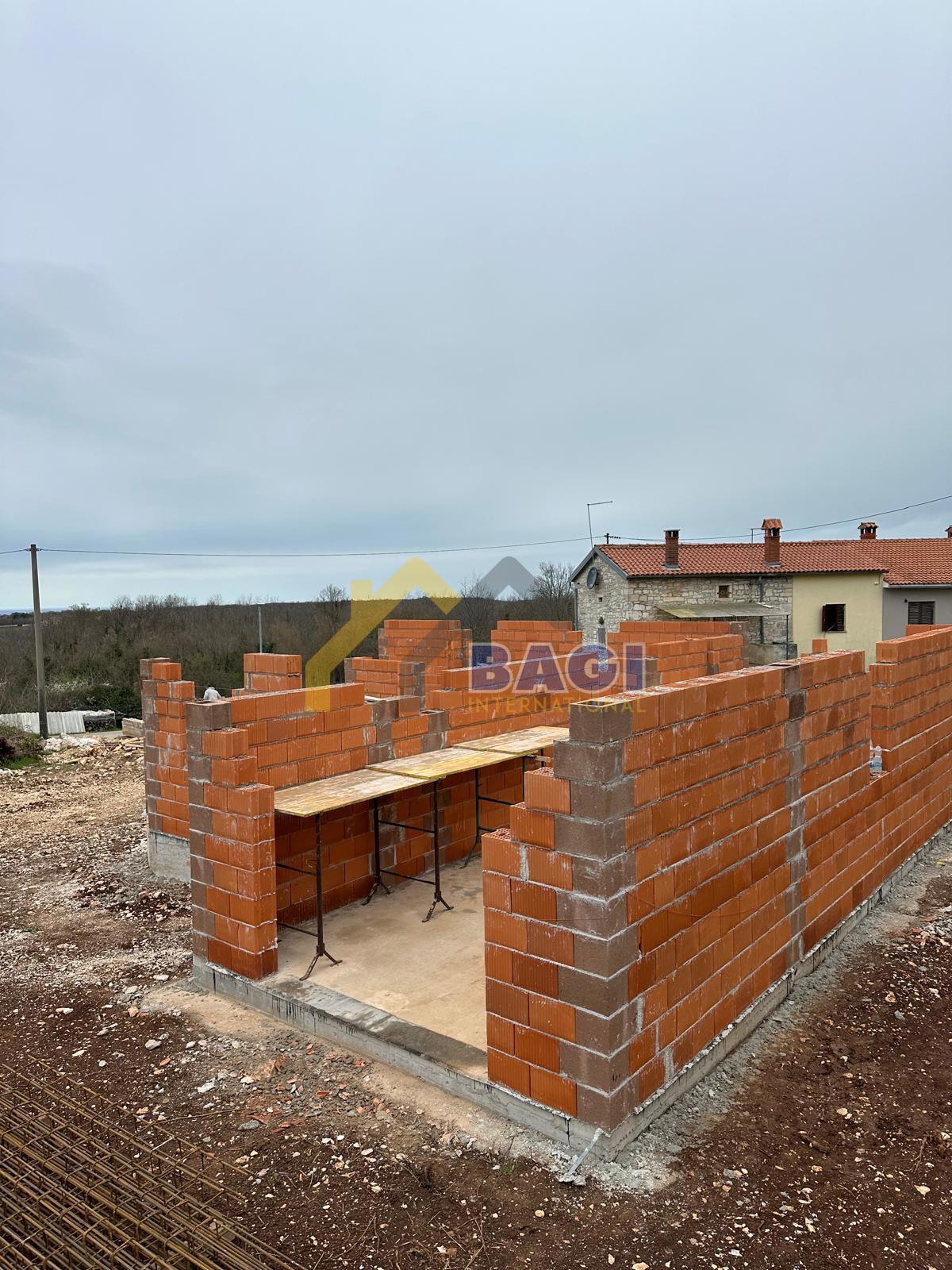 ISTRIA - TINJAN Casa con piscina e ampio giardino