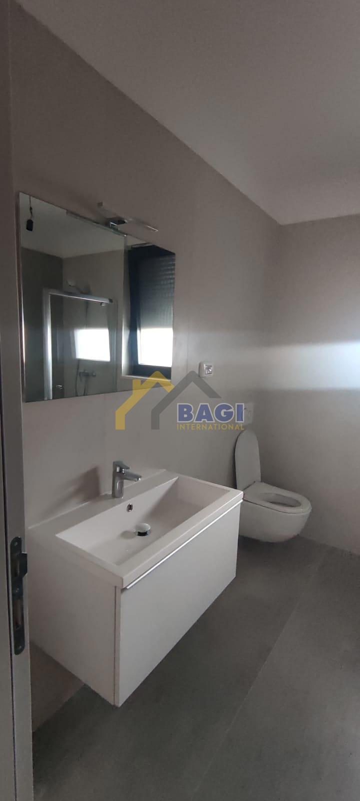 Pula-Attico 120m2-Nuova costruzione-2 posti auto-arredato