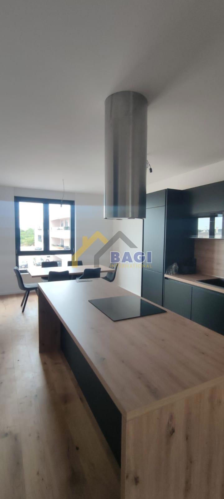 Pula-Attico 120m2-Nuova costruzione-2 posti auto-arredato