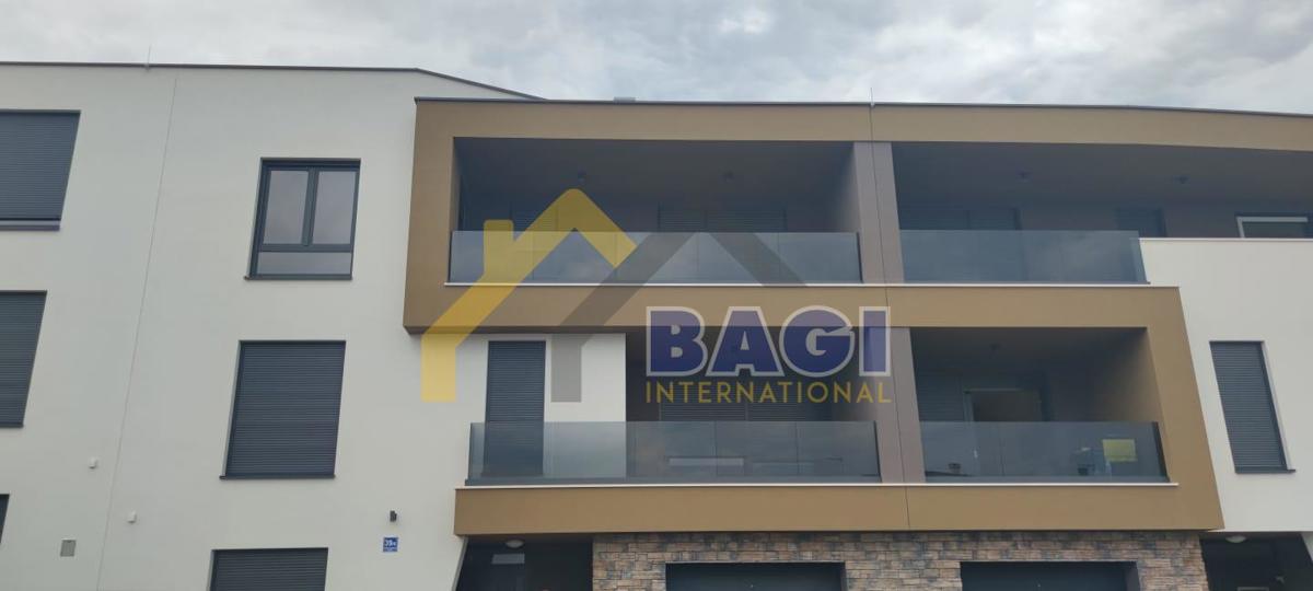 Pula-Attico 120m2-Nuova costruzione-2 posti auto-arredato