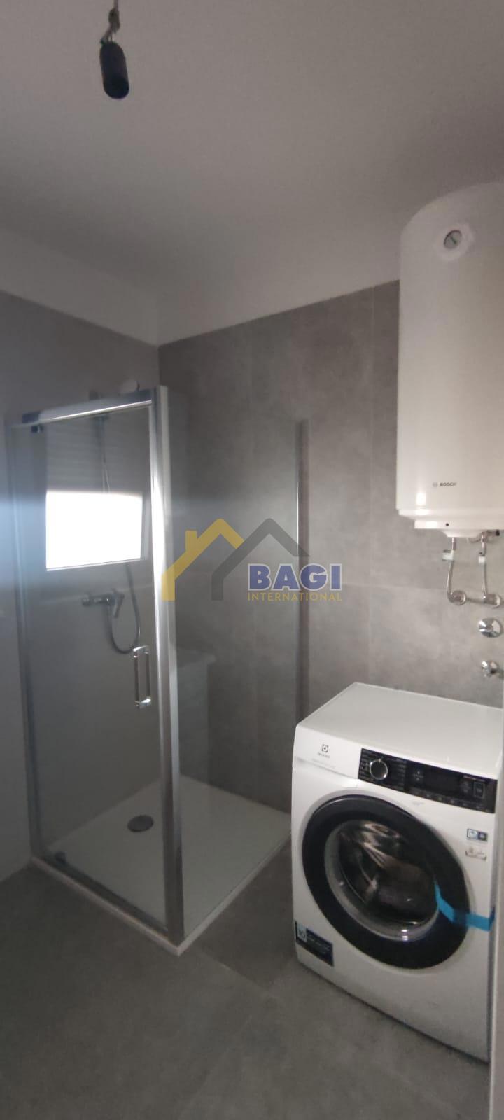 Pula-Attico 120m2-Nuova costruzione-2 posti auto-arredato