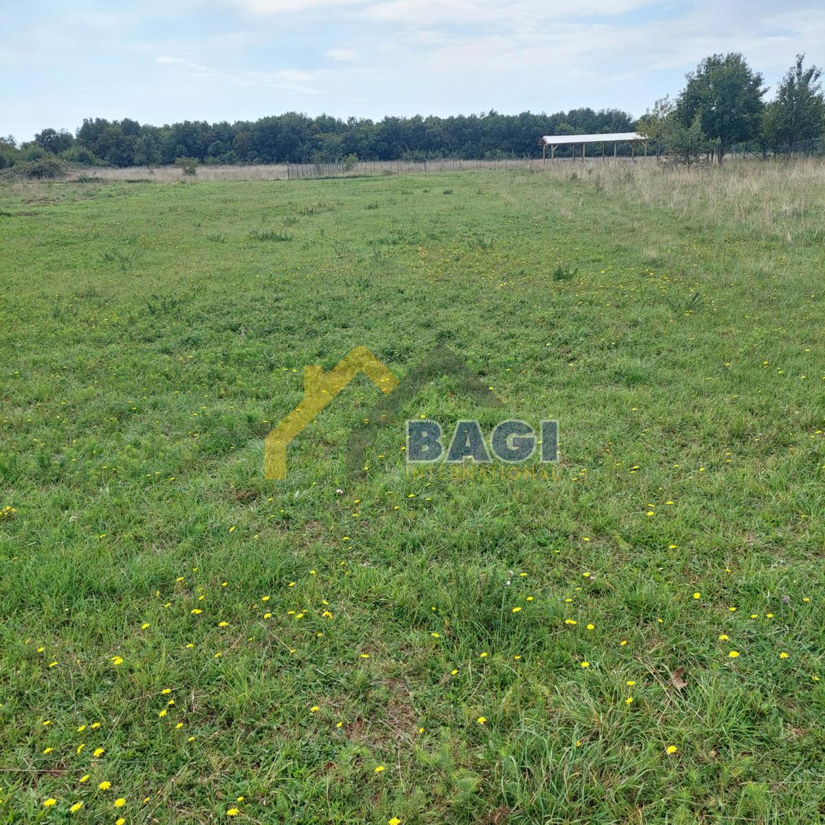 Loborika-Terreno edificabile 1085m2 per un condominio