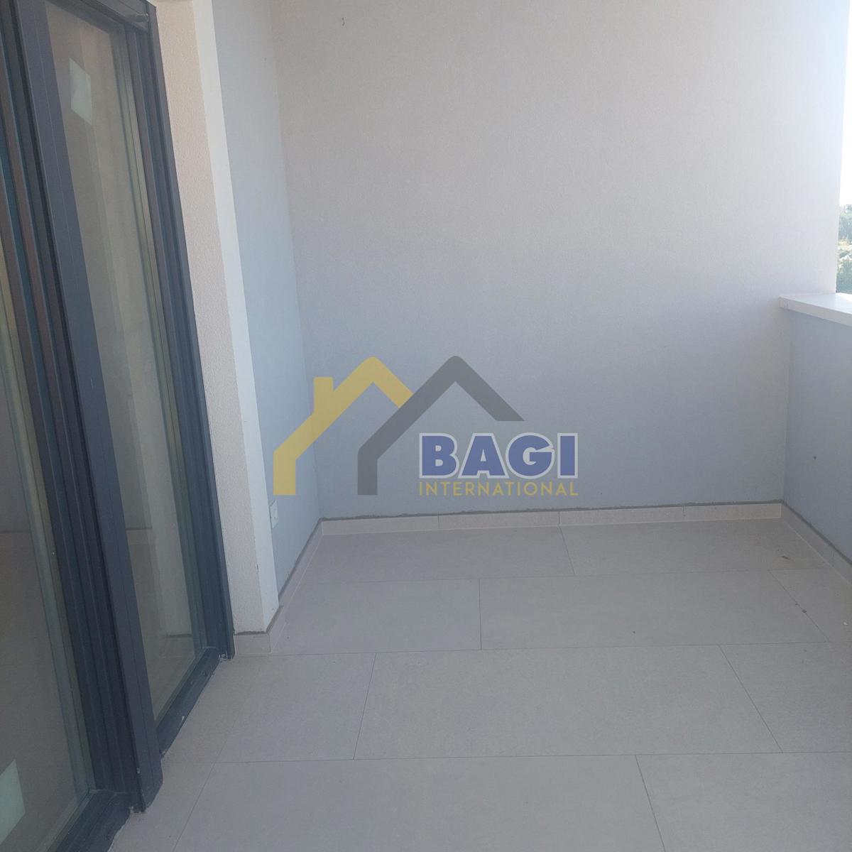 CASA DUPLEX-VISTA MARE-PISCINA-GARAGE-GIARDINO