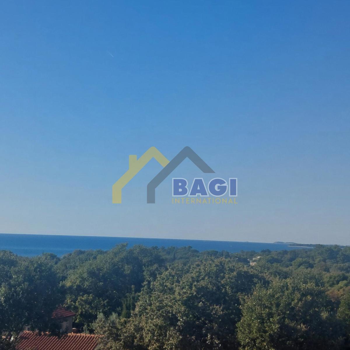 CASA DUPLEX-VISTA MARE-PISCINA-GARAGE-GIARDINO