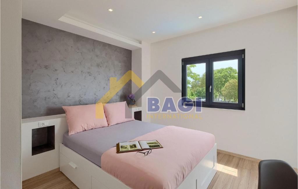 Splendida villa con piscina sulla collina – Barban