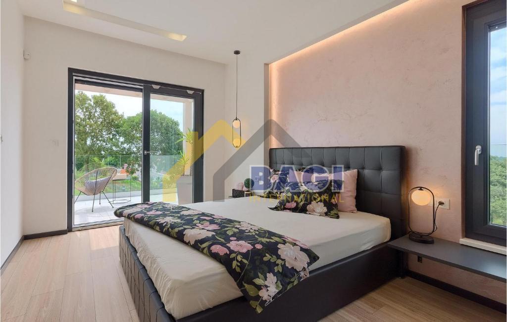 Splendida villa con piscina sulla collina – Barban