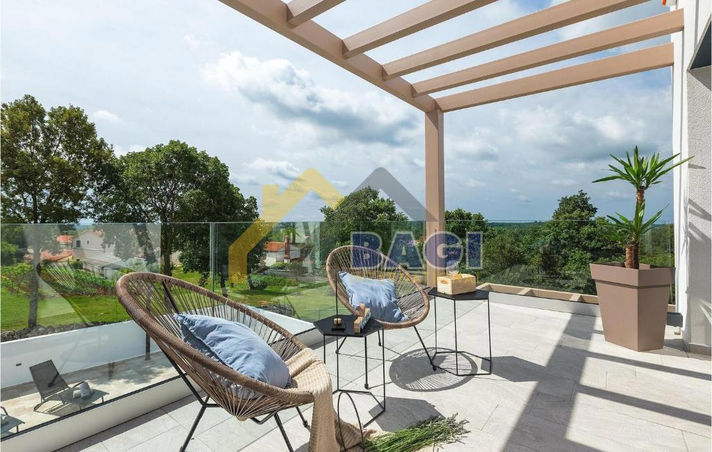 Splendida villa con piscina sulla collina – Barban