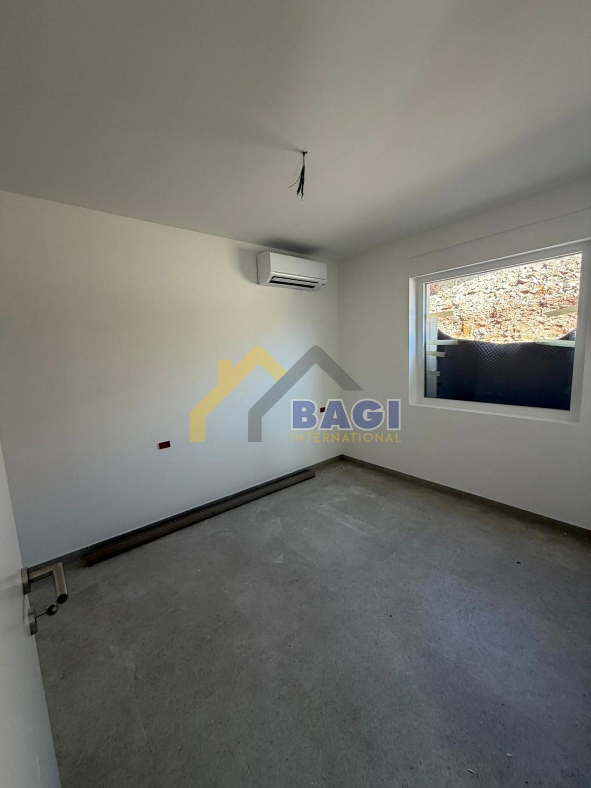 Appartamento di Lusso, Prima Fila sul Mare con Terrazza Privata – Medulin