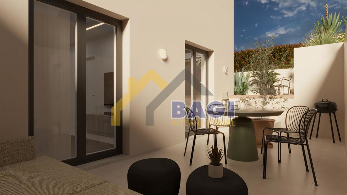 Appartamento di Lusso, Prima Fila sul Mare con Terrazza Privata – Medulin