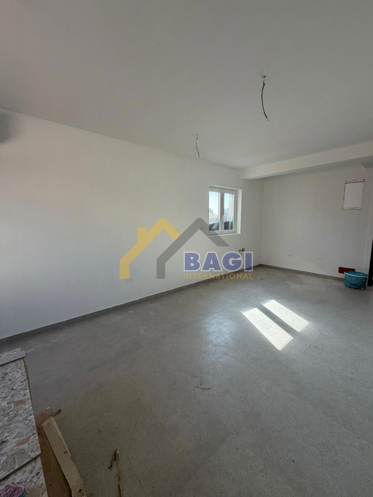 Appartamento di Lusso, Prima Fila sul Mare con Terrazza Privata – Medulin