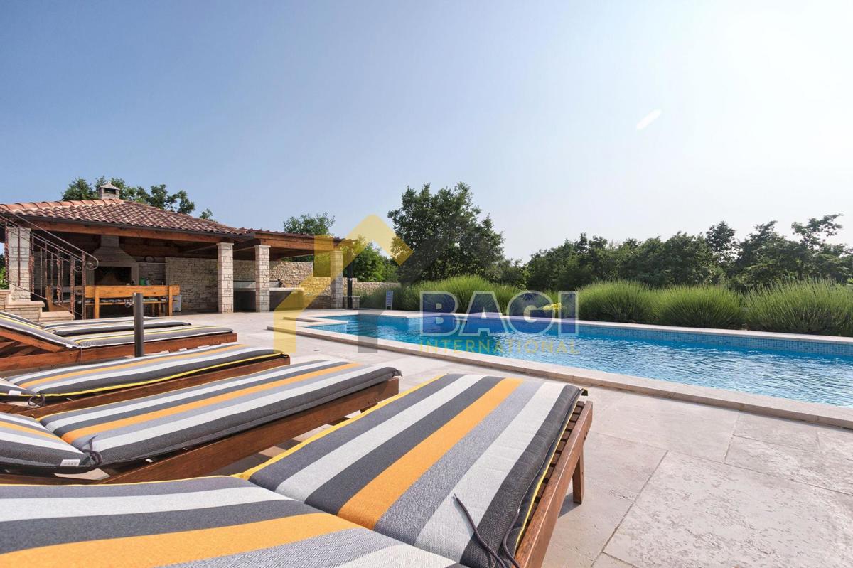 Casa Štokovci, Svetvinčenat, 294m2