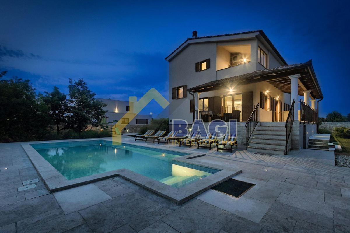 Casa Štokovci, Svetvinčenat, 294m2