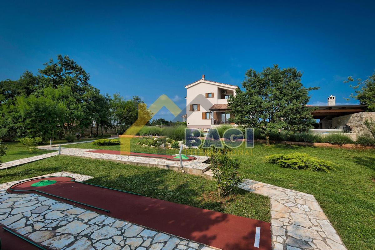 Casa Štokovci, Svetvinčenat, 294m2